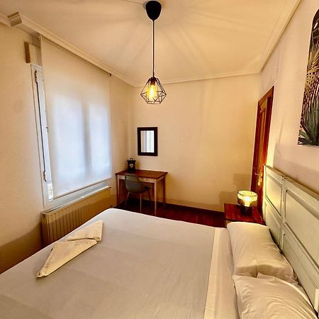 Atuaire Home Balcon Con Vistas A La Catedral De Burgo المظهر الخارجي الصورة